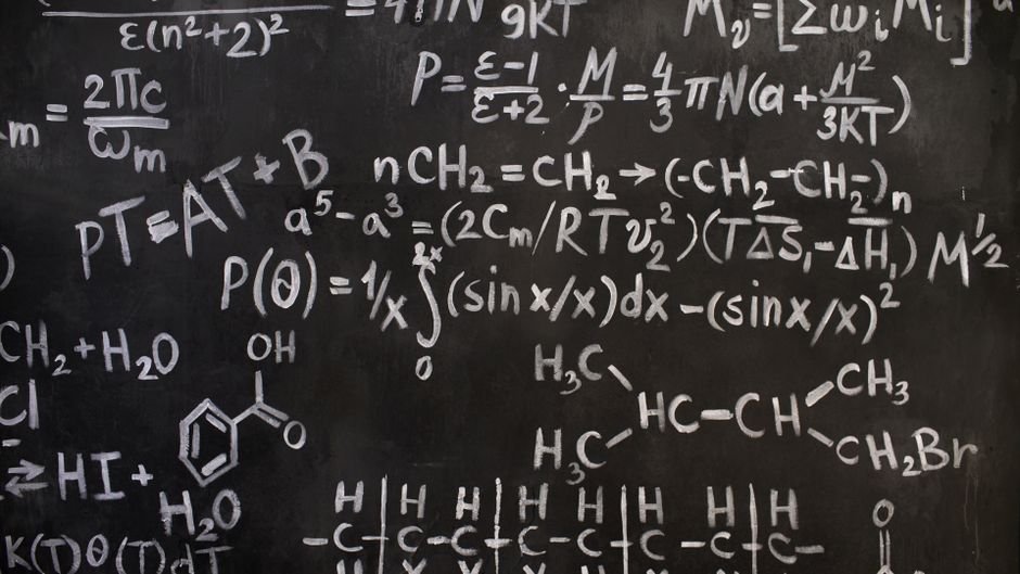 Formules au tableau : l'approche quantitative remplace l'intuition par des règles mesurables